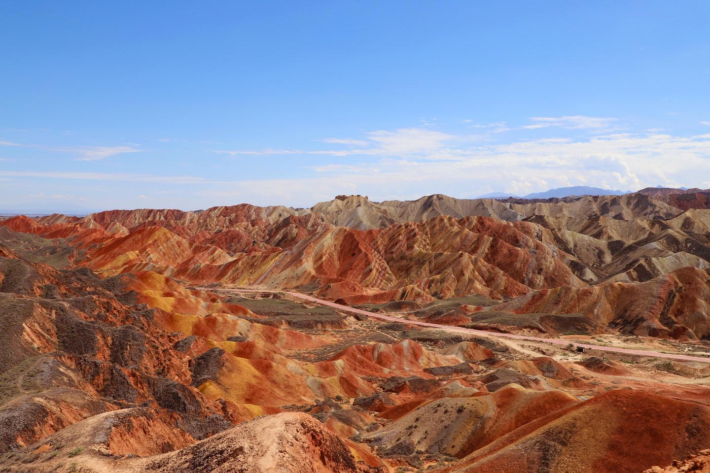 甘肃播音稿,探寻丝绸之路的历史与文化之旅